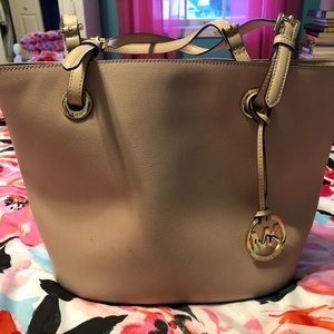 Michael Kors rose purse, good used condition